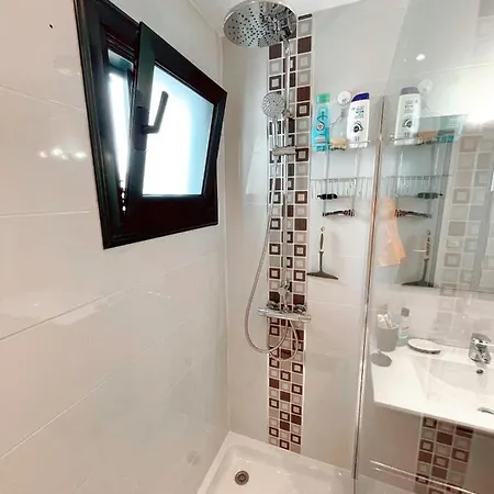 Lovely Pool View Near Beach, Luz Y Mar + Vv License 아파트