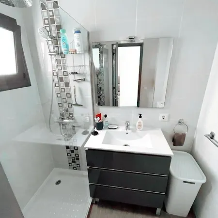 Lovely Pool View Near Beach, Luz Y Mar + Vv License *