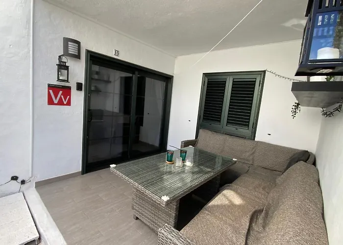 Lovely Pool View Near Beach, Luz Y Mar + Vv License Puerto del Carmen (Lanzarote)