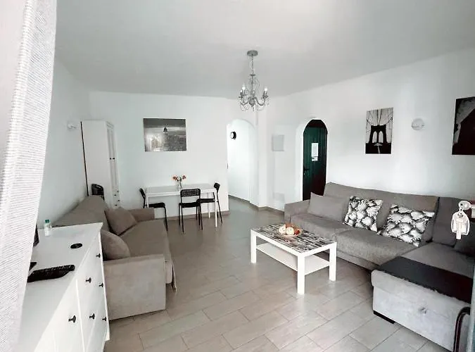 Lovely Pool View Near Beach, Luz Y Mar + Vv License Apartment *